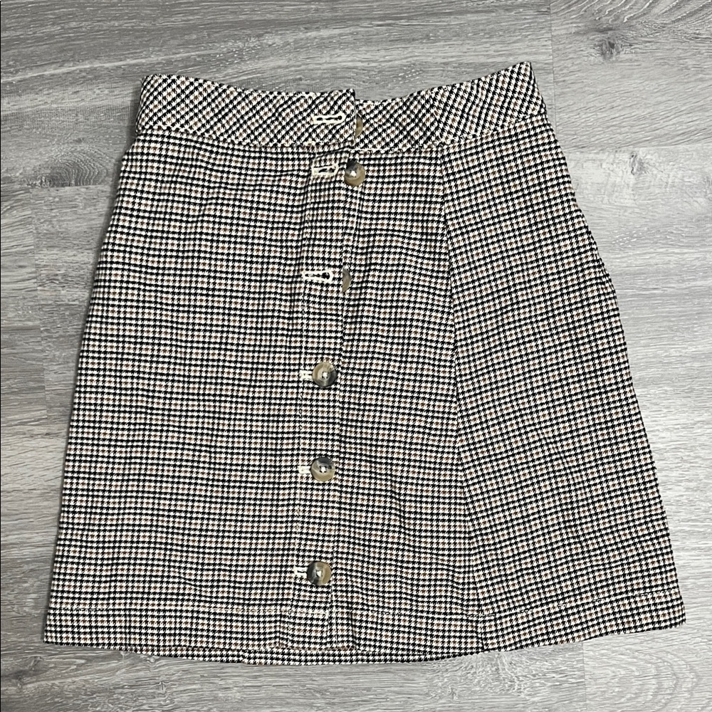 Stylish Black and White Plaid Mini Skirt